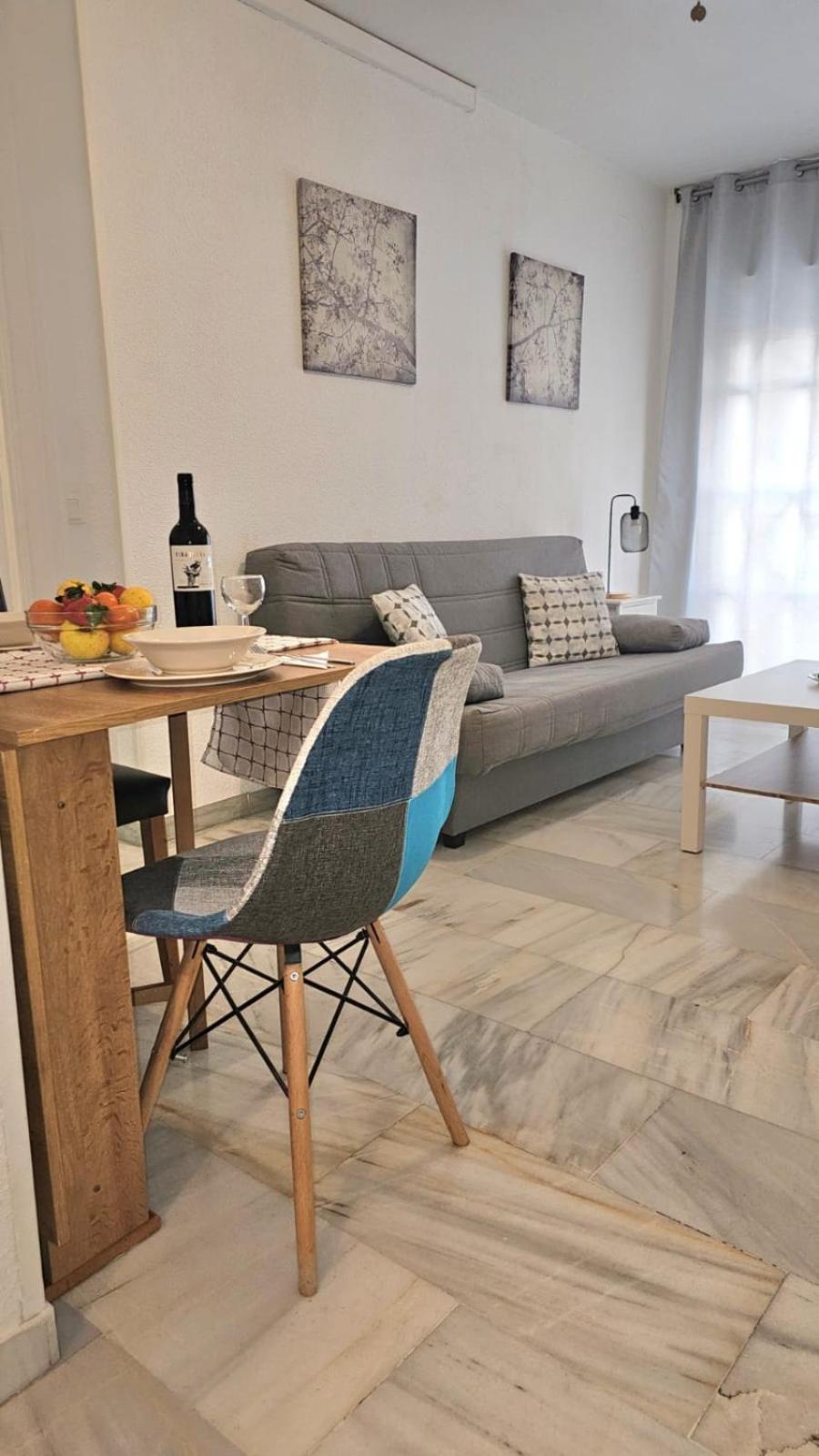 Ideal Holiday Apartment One Bedroom City Center Málaga Exterior foto