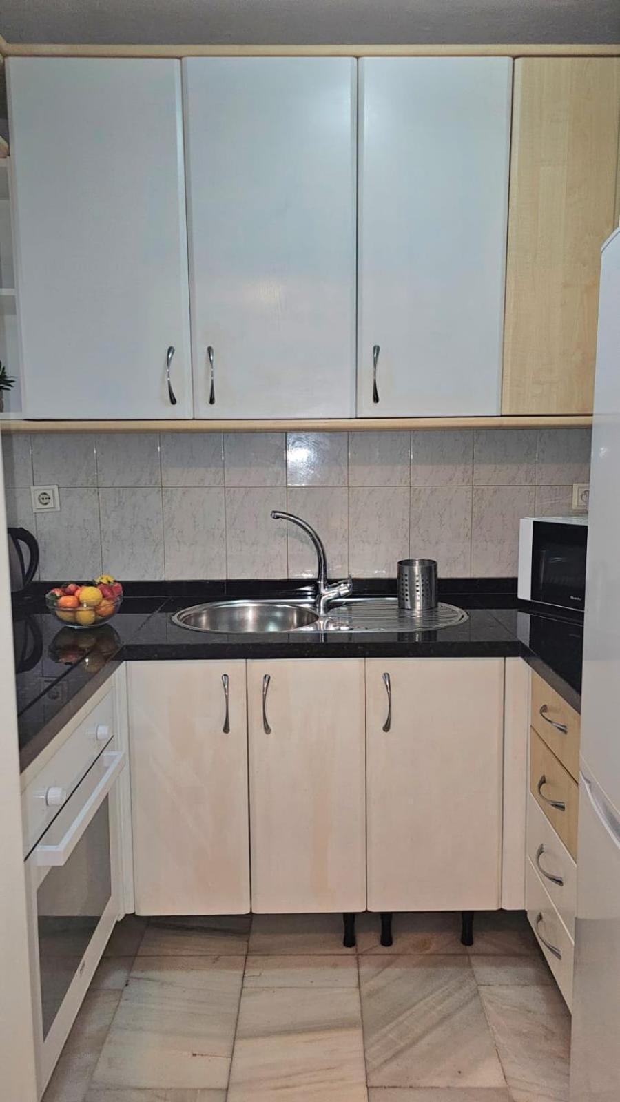 Ideal Holiday Apartment One Bedroom City Center Málaga Exterior foto